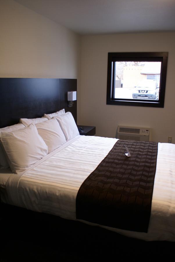 Boarders Inn & Suites By Cobblestone Hotels - Syracuse Zewnętrze zdjęcie