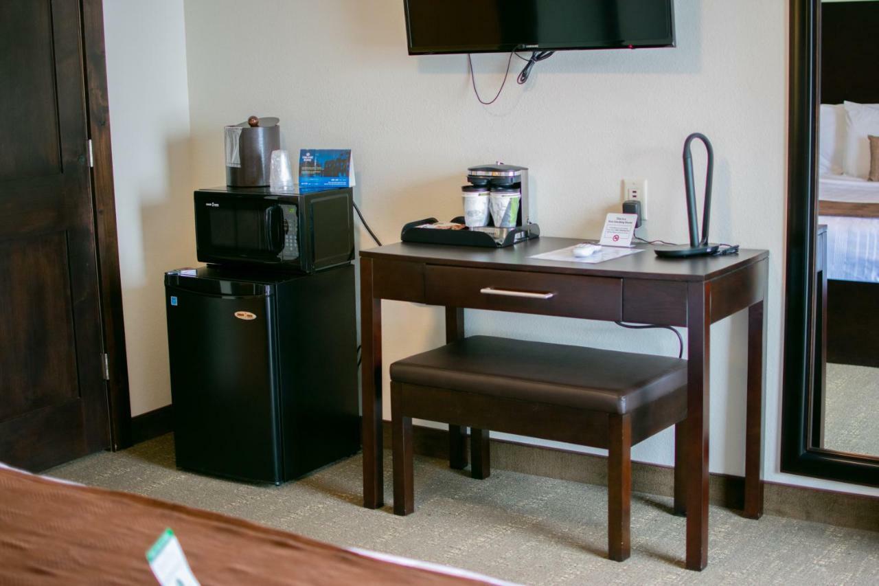 Boarders Inn & Suites By Cobblestone Hotels - Syracuse Zewnętrze zdjęcie